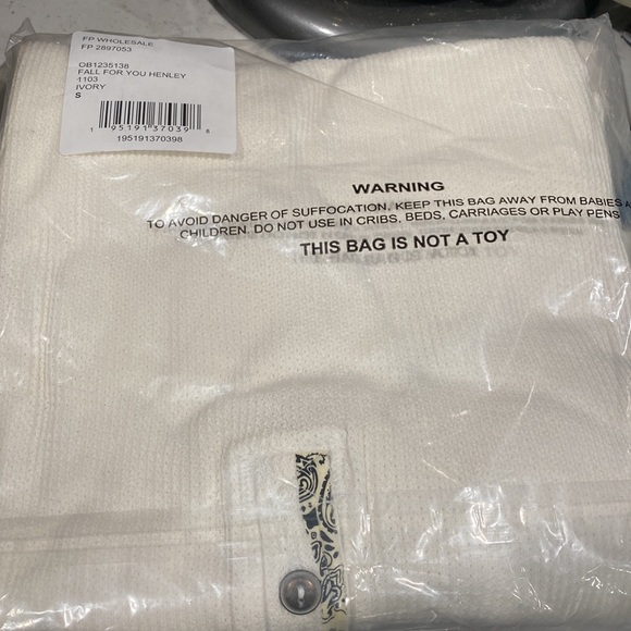 Free People Fall for You Henley Ivory - Picture 5 of 5